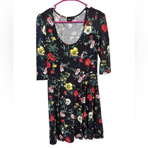 ASOS Black Floral 3/4 Sleeve Skater Dress Size 6